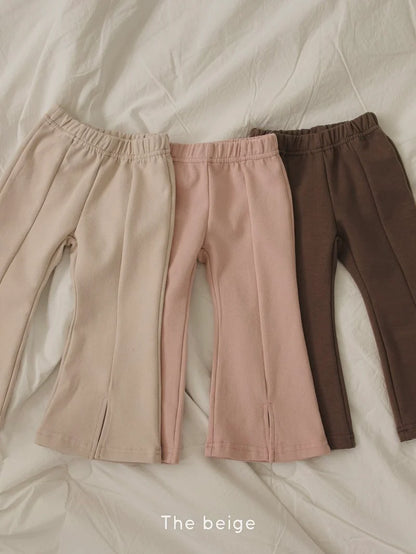 Front-Slit Frared Pants | 開叉喇叭長褲